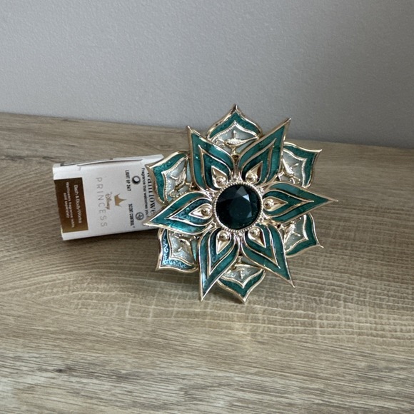 Bath & Body Works Disney Princess Jasmine Light Up Wallflower Plug In New‎ - Picture 1 of 6